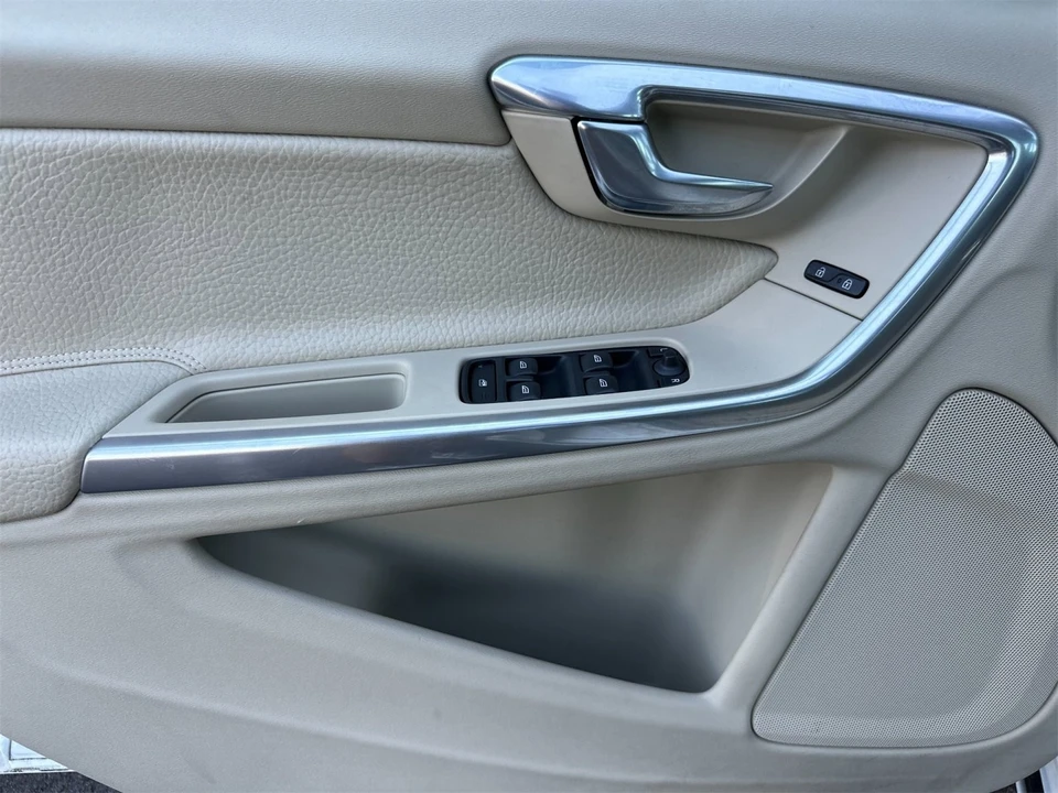 2014 Volvo S60 2nd Gen - Image 11 of 12