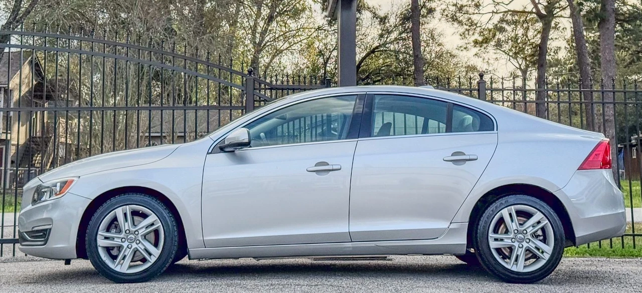 2014 Volvo S60 2nd Gen - Image 3 of 12