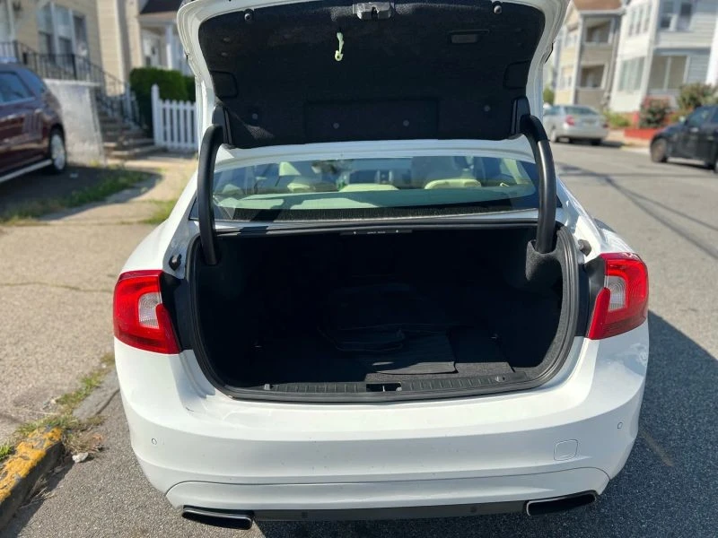 2014 Volvo S60 2nd Gen - Image 8 of 12