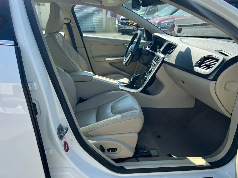 2014 Volvo S60 2nd Gen - Image 9 of 12