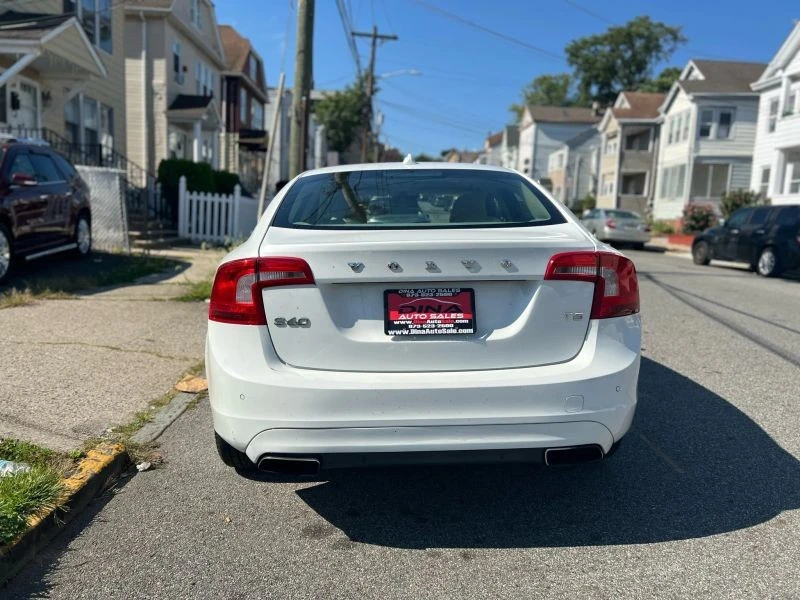 2014 Volvo S60 2nd Gen - Image 7 of 12