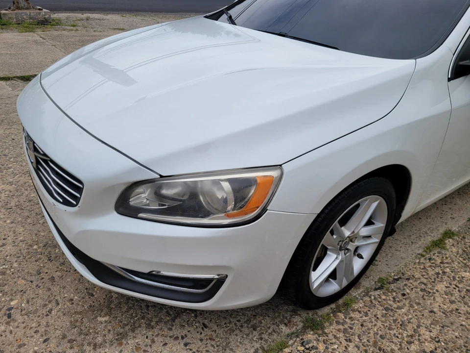 2014 Volvo S60 2nd Gen - Image 9 of 21