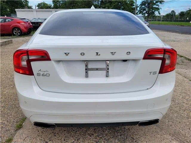 2014 Volvo S60 2nd Gen - Image 4 of 21
