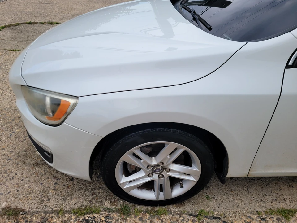 2014 Volvo S60 2nd Gen - Image 10 of 21