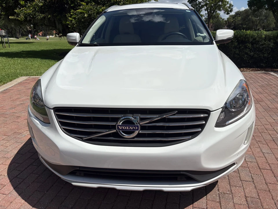 2014 Volvo XC60 1st Gen - Image 7 of 31