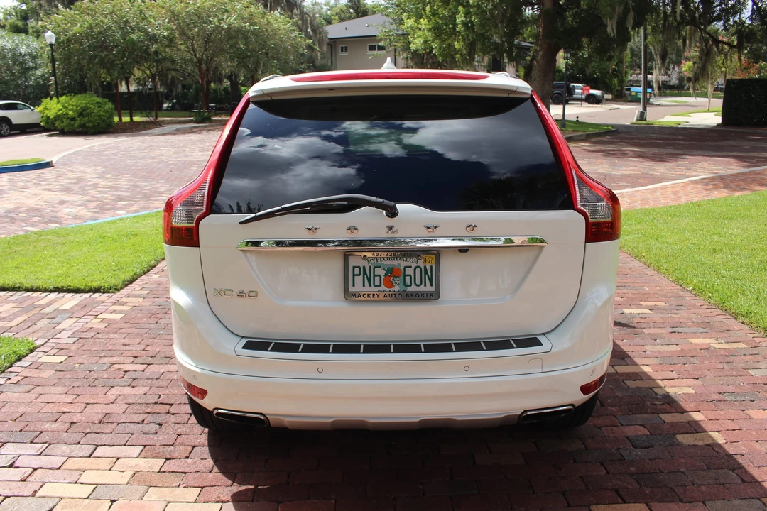 2014 Volvo XC60 1st Gen - Image 24 of 31