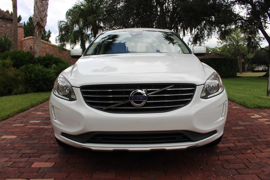 2014 Volvo XC60 1st Gen - Image 8 of 31