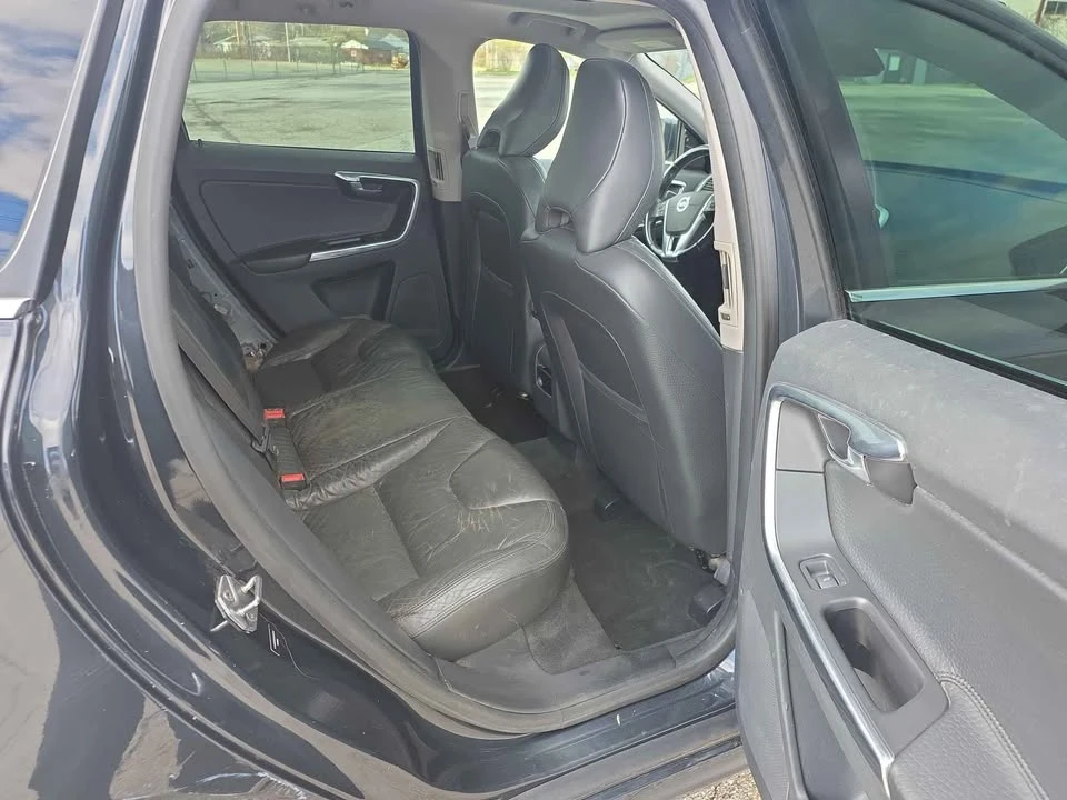 2014 Volvo XC60 1st Gen - Image 12 of 17