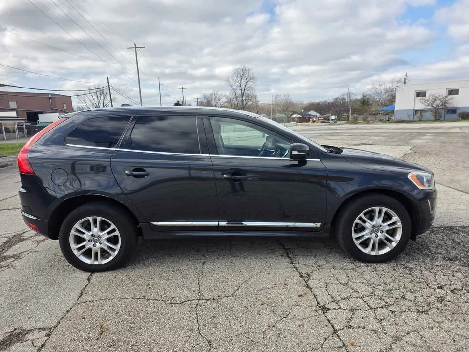 2014 Volvo XC60 1st Gen - Image 8 of 17