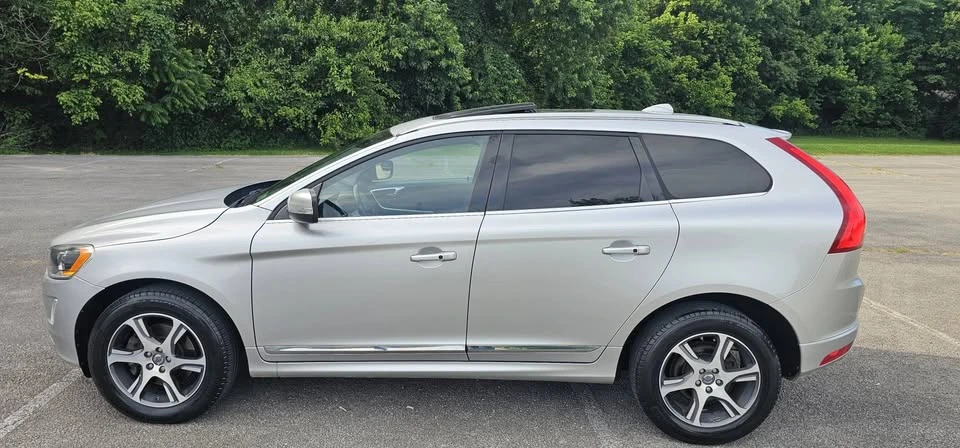 2014 Volvo XC60 1st Gen - Image 5 of 20
