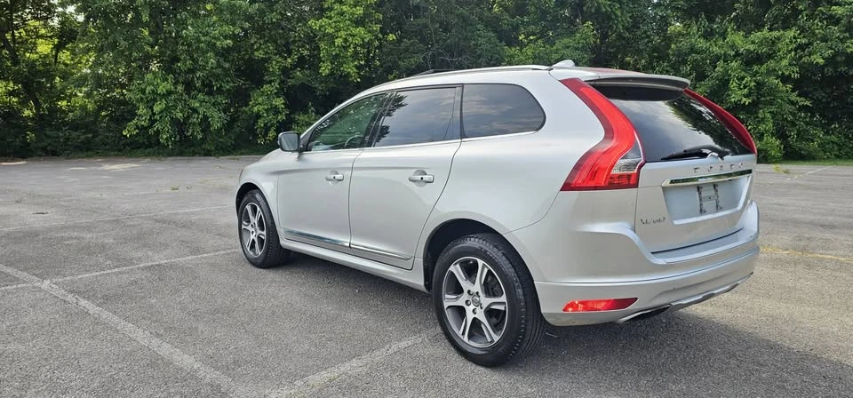 2014 Volvo XC60 1st Gen - Image 6 of 20