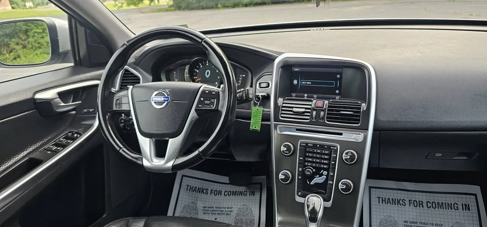 2014 Volvo XC60 1st Gen - Image 15 of 20