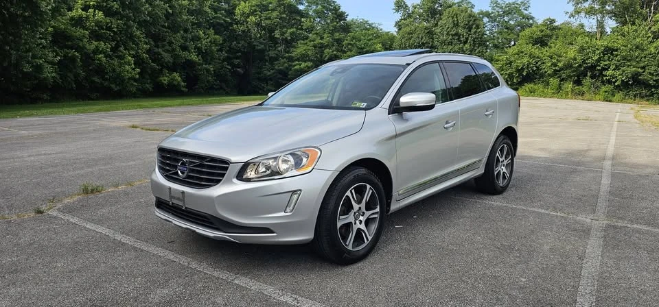 2014 Volvo XC60 1st Gen - Image 2 of 20