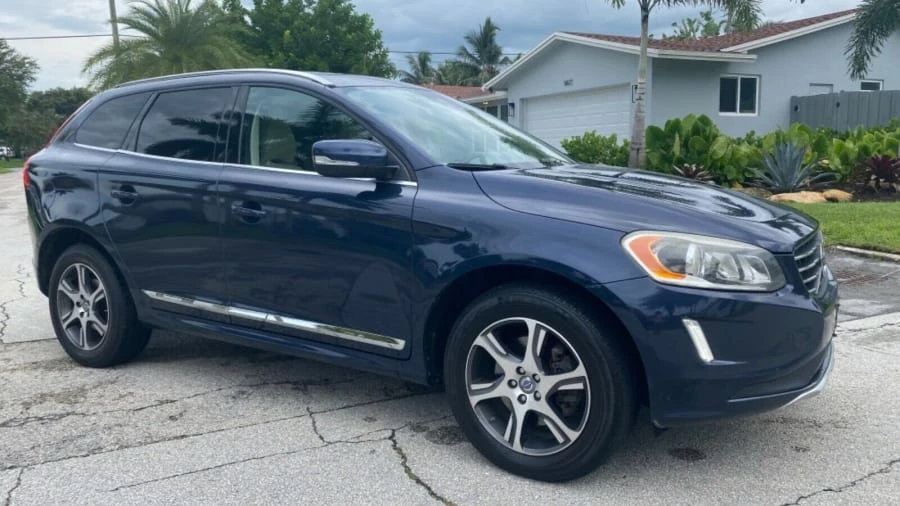 2014 Volvo XC60 1st Gen - Image 12 of 13