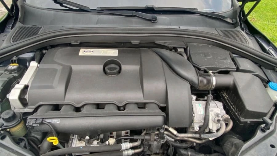2014 Volvo XC60 1st Gen - Image 8 of 13