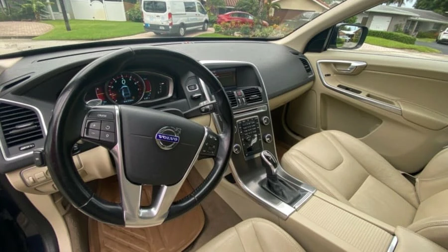 2014 Volvo XC60 1st Gen - Image 6 of 13