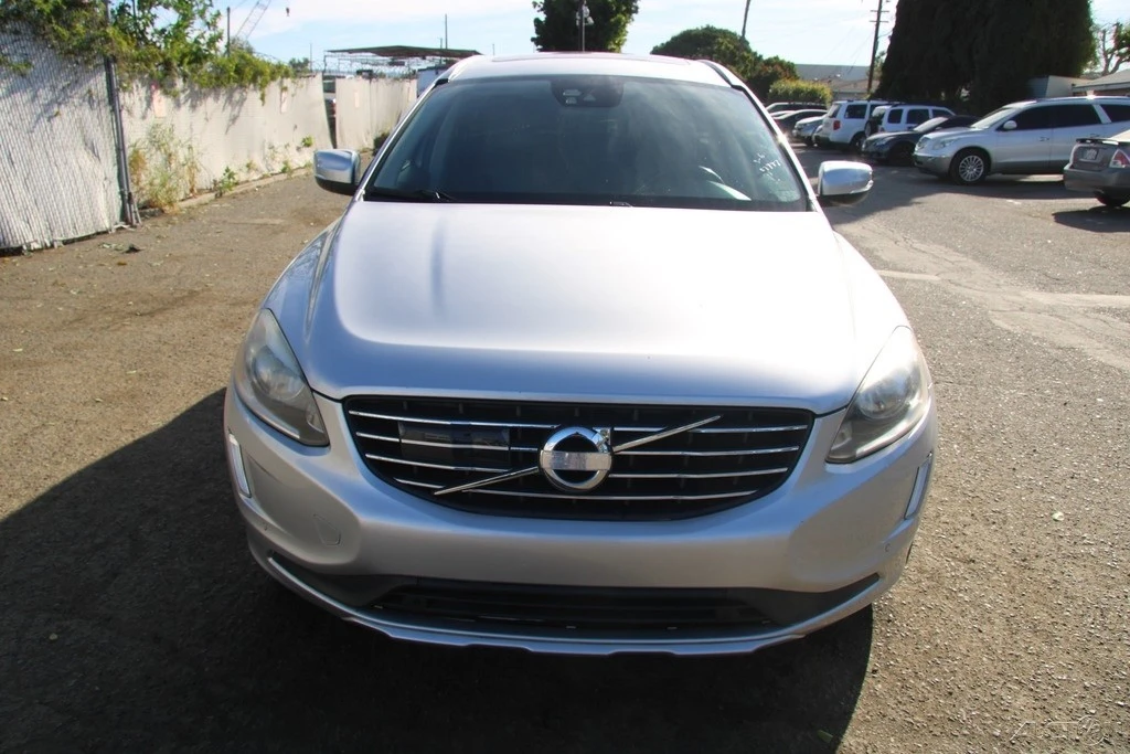 2014 Volvo XC60 1st Gen - Image 11 of 21