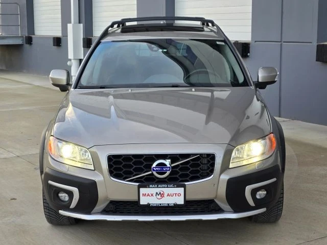 2014 Volvo XC70 3rd Gen - Image 3 of 21
