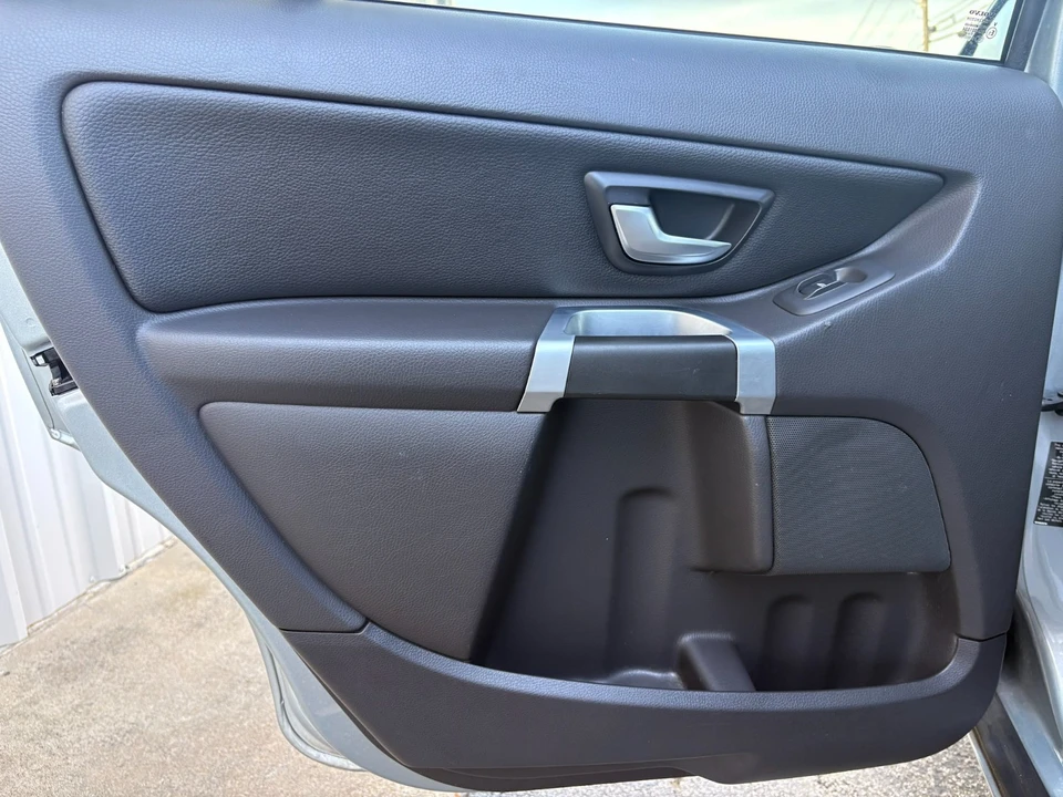 2014 Volvo XC90 1st Gen - Image 18 of 21