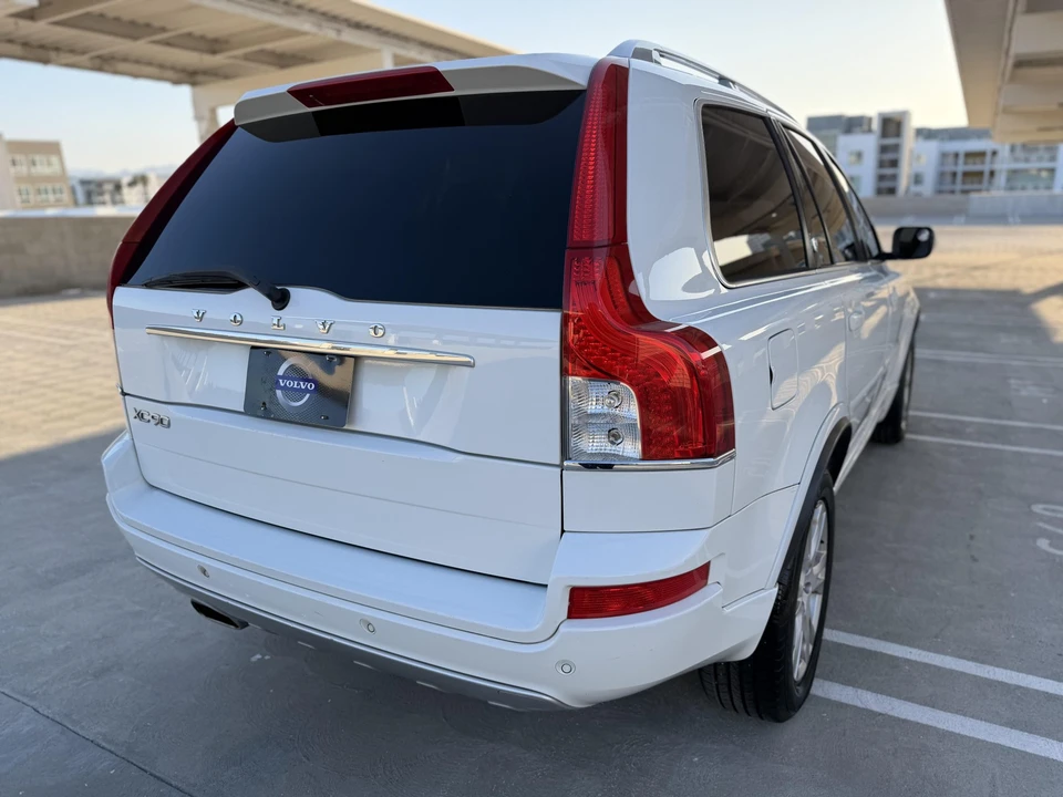 2014 Volvo XC90 1st Gen - Image 27 of 31