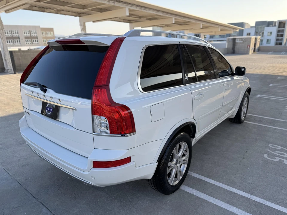 2014 Volvo XC90 1st Gen - Image 28 of 31