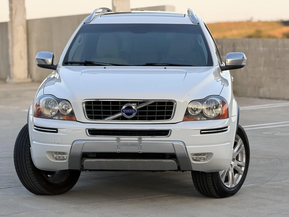 2014 Volvo XC90 1st Gen - Image 2 of 31