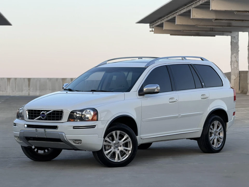 2014 Volvo XC90 1st Gen - Image 12 of 31