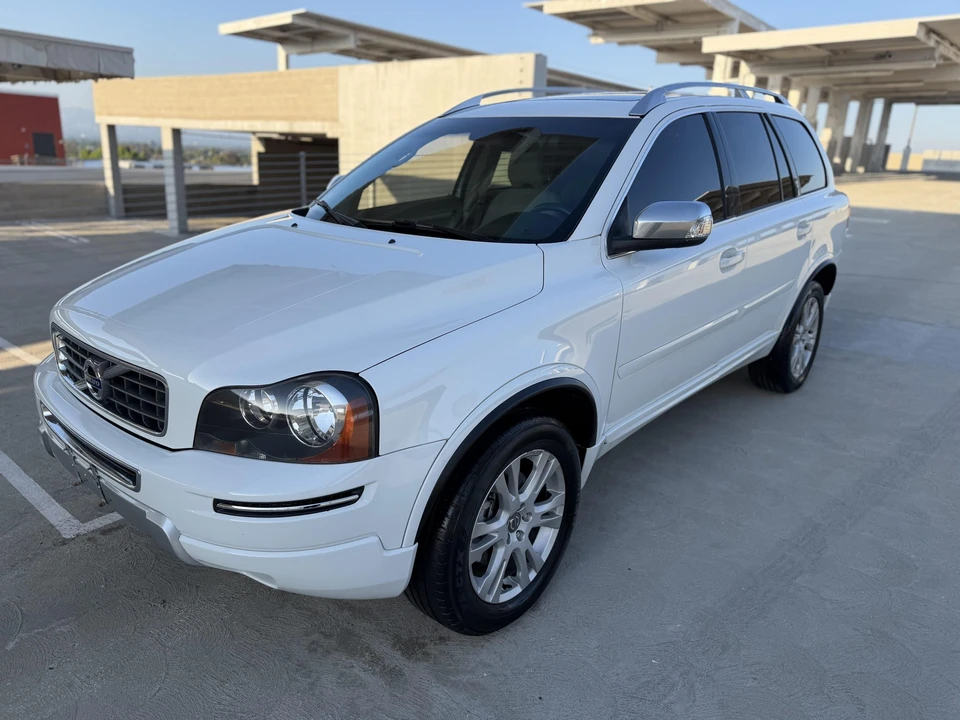 2014 Volvo XC90 1st Gen - Image 13 of 31