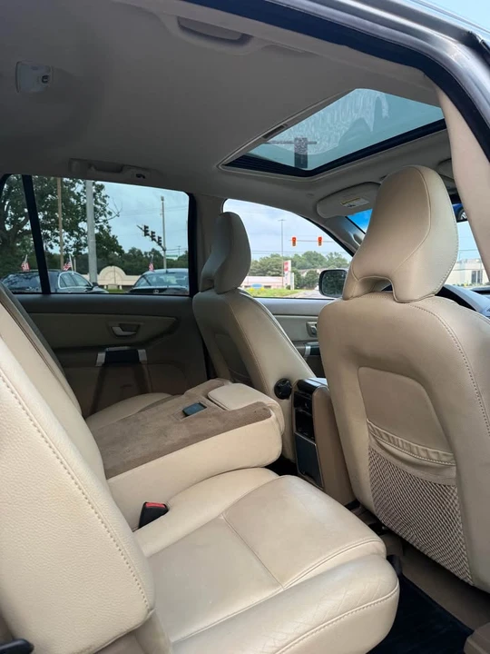 2014 Volvo XC90 1st Gen - Image 11 of 15