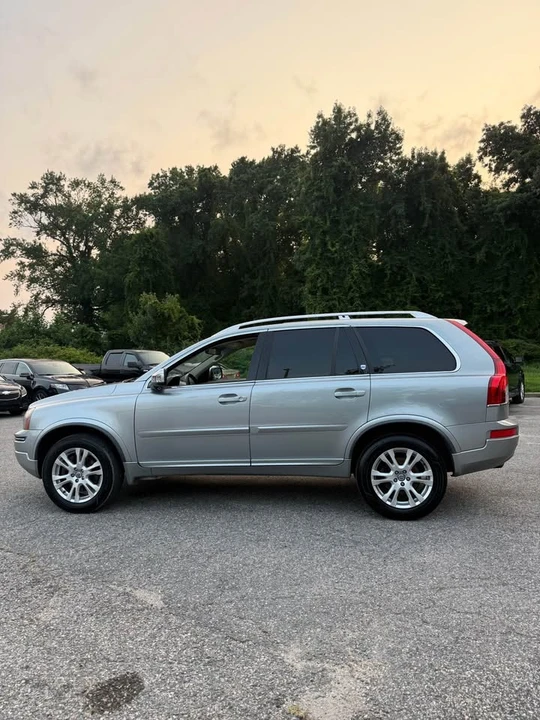 2014 Volvo XC90 1st Gen - Image 2 of 15