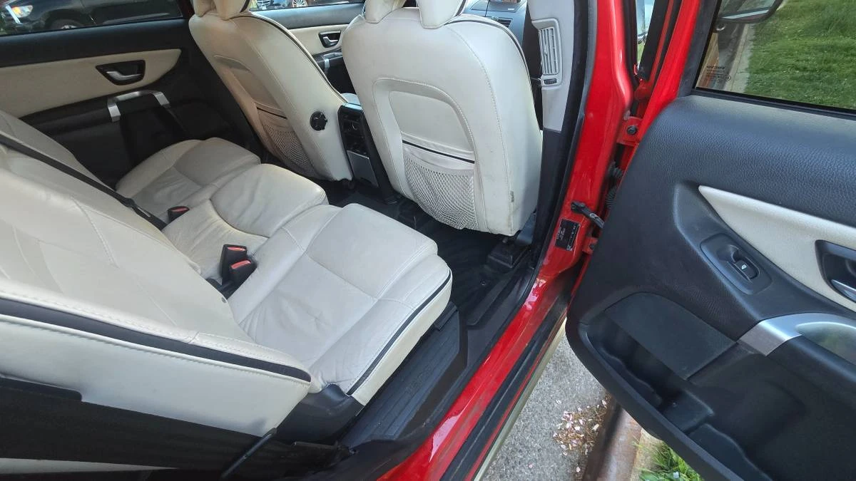2015 Volvo XC90 1st Gen - Image 10 of 21