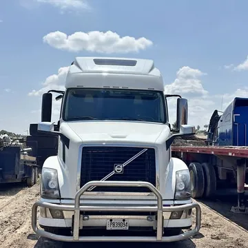 2014 Volvo VNL 670