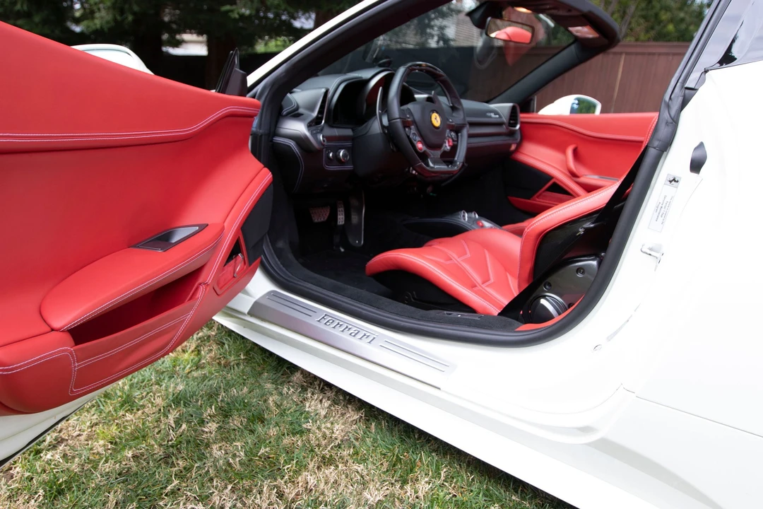 2014 Ferrari 458 Spider - Image 10 of 20
