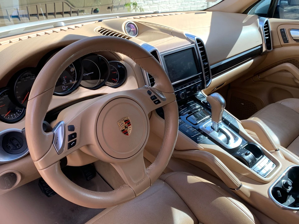 2014 Porsche 958 Cayenne Diesel - Image 2 of 12
