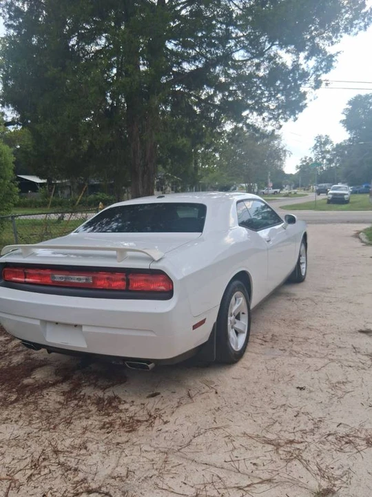 2014 Dodge Challenger 3rd Gen - Image 3 of 11
