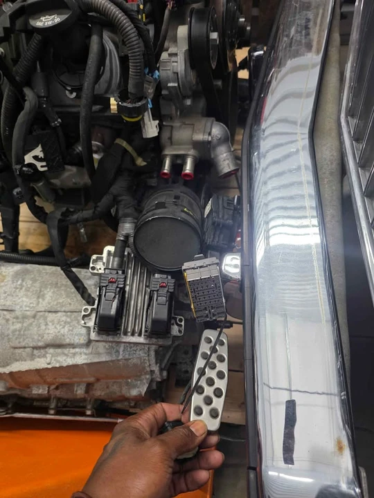 2014 Parts & Memorabilia Engines - Image 2 of 3