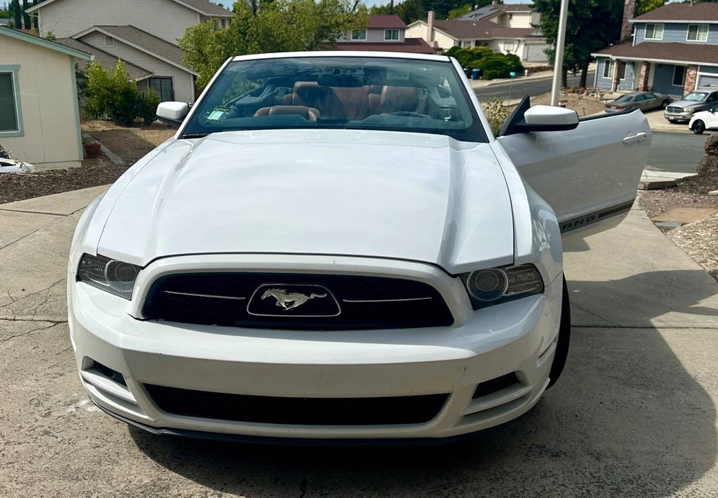 2014 Ford S197 Mustang - Image 4 of 7