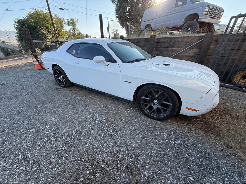 2014 Dodge Challenger 3rd Gen - Image 2 of 8