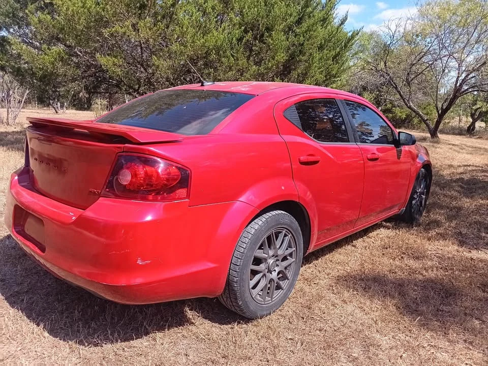2014 Dodge Avenger Sedan - Image 3 of 10