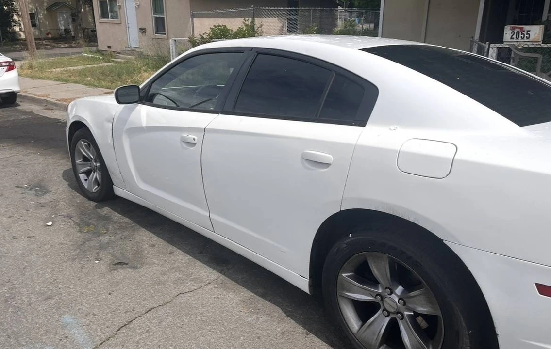 2014 Dodge Charger 7th Gen - Image 2 of 4