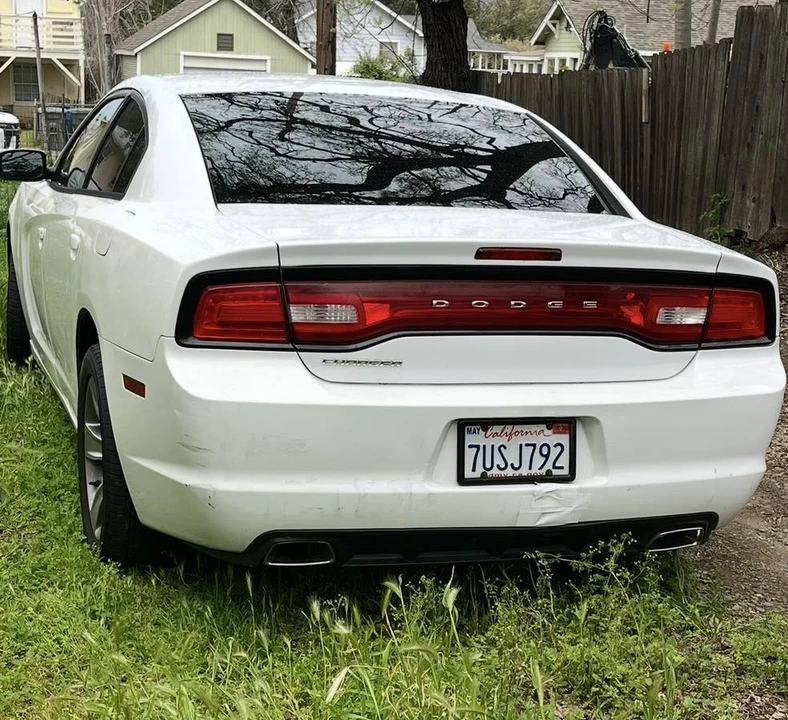 2014 Dodge Charger 7th Gen - Image 3 of 4