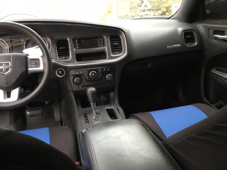 2015 Dodge Charger 7th Gen - Image 6 of 12