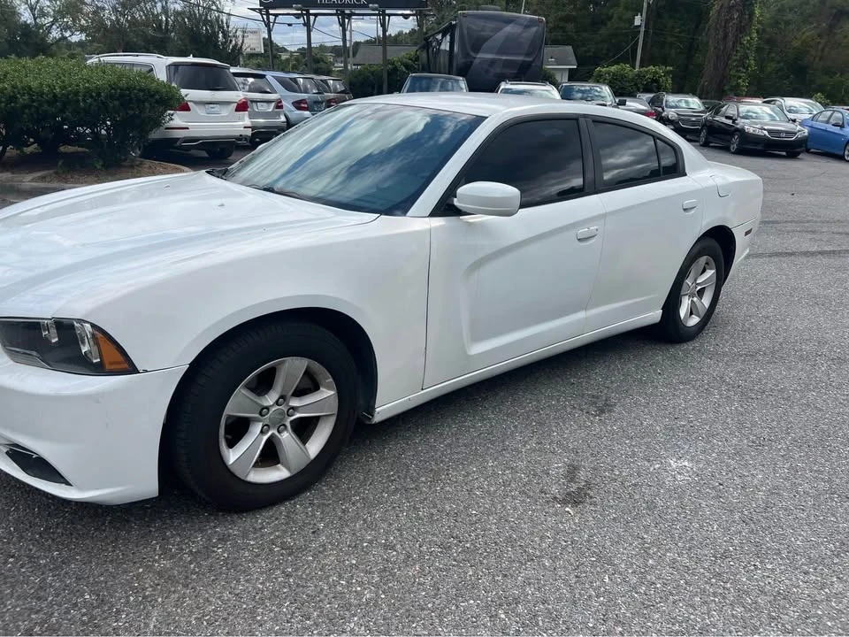 2014 Dodge Charger 7th Gen - Image 2 of 9