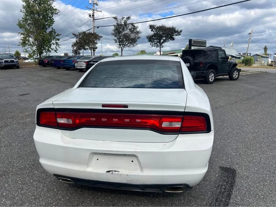 2014 Dodge Charger 7th Gen - Image 4 of 9