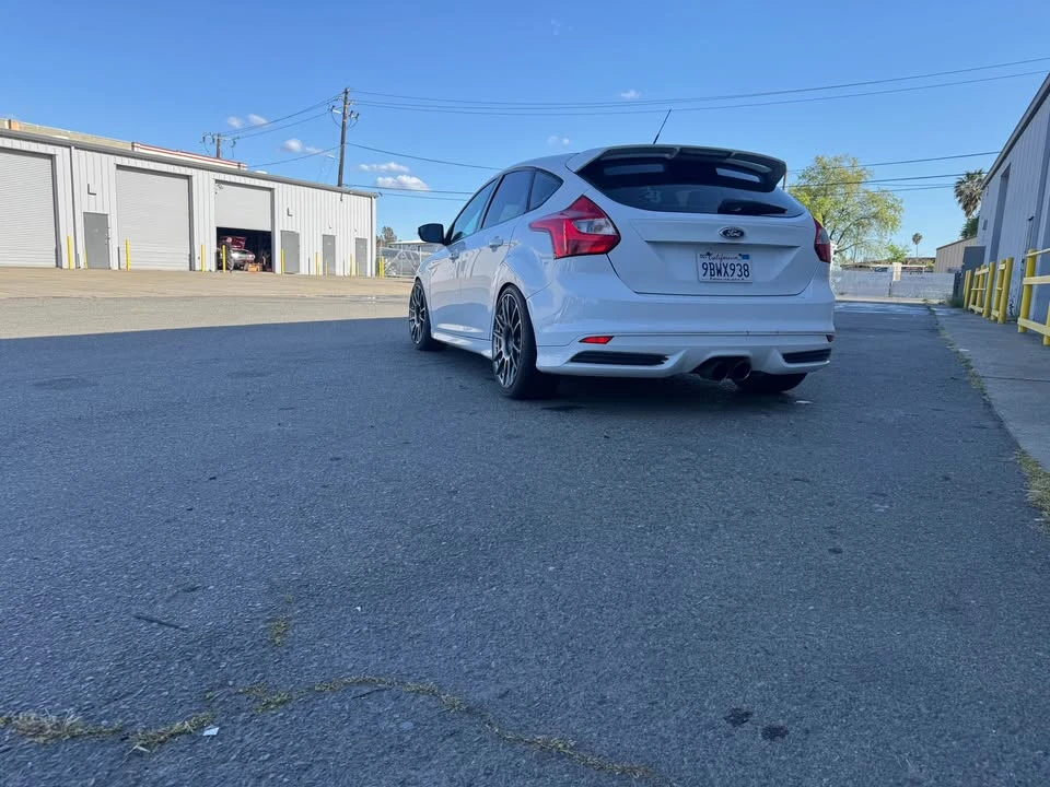 2014 Ford Focus 3rd Gen - Image 2 of 10
