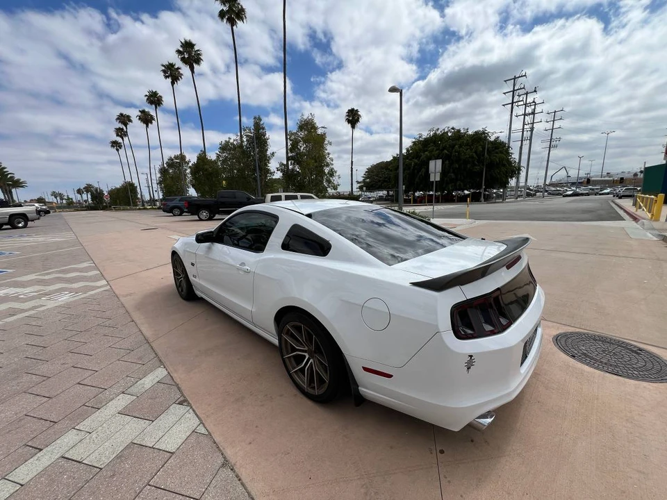 2014 Ford S197 Mustang - Image 8 of 14