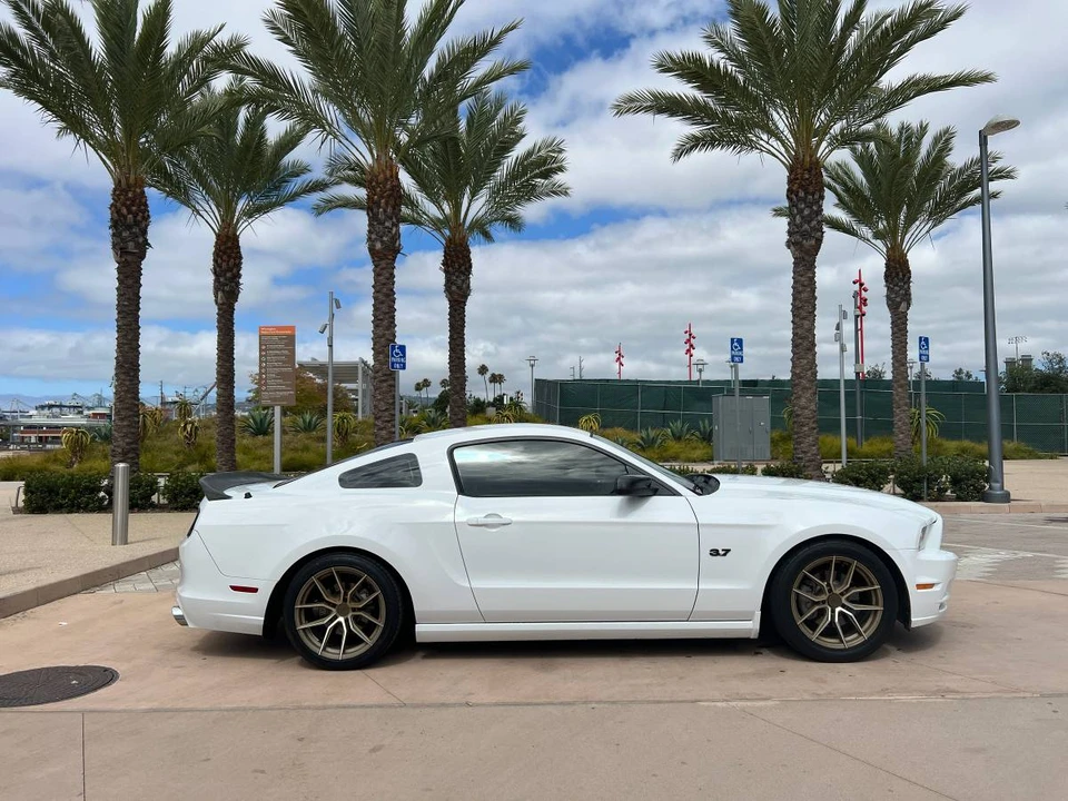 2014 Ford S197 Mustang - Image 5 of 14