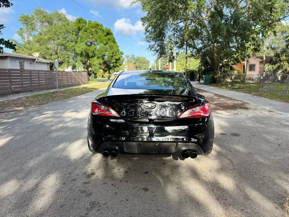 2014 Genesis - Image 3 of 4