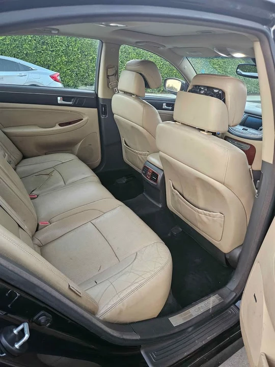 2014 Hyundai Genesis - Image 10 of 10