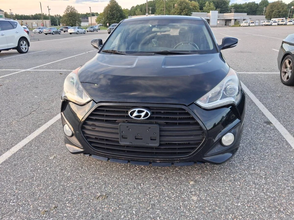 2014 Hyundai Veloster - Image 2 of 8
